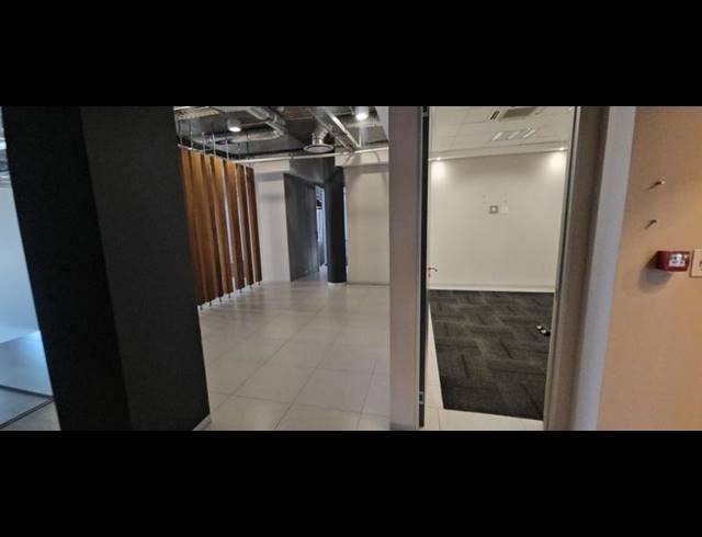 BUSINESS PROPERTY TO RENT IN WATERFALL